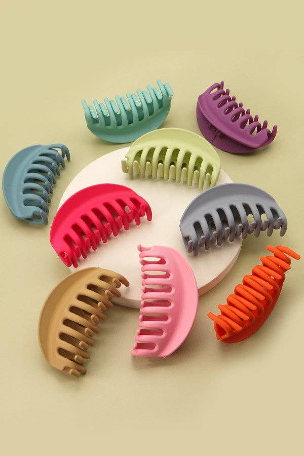 JOSSLYN by wall to wall - MATTE OVER SIZED HALF MOON HAIR CLAW CLIPS | 40H436: HOT PINK