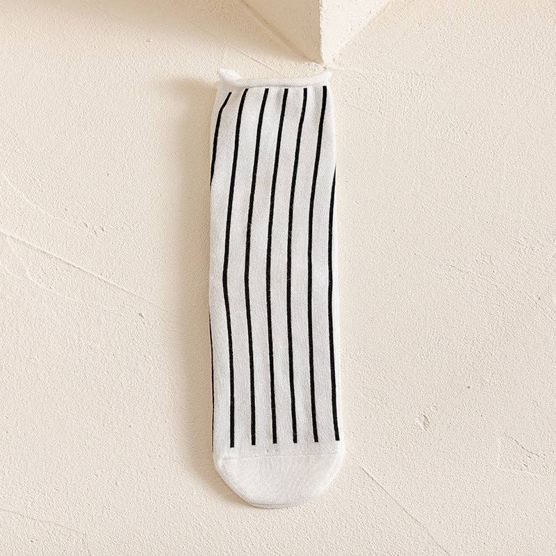 Funkyrel® Atzbranding Limited - Rufia - Hip-Hop Classic Black and White Striped Socks: FLOWER / AVERAGE