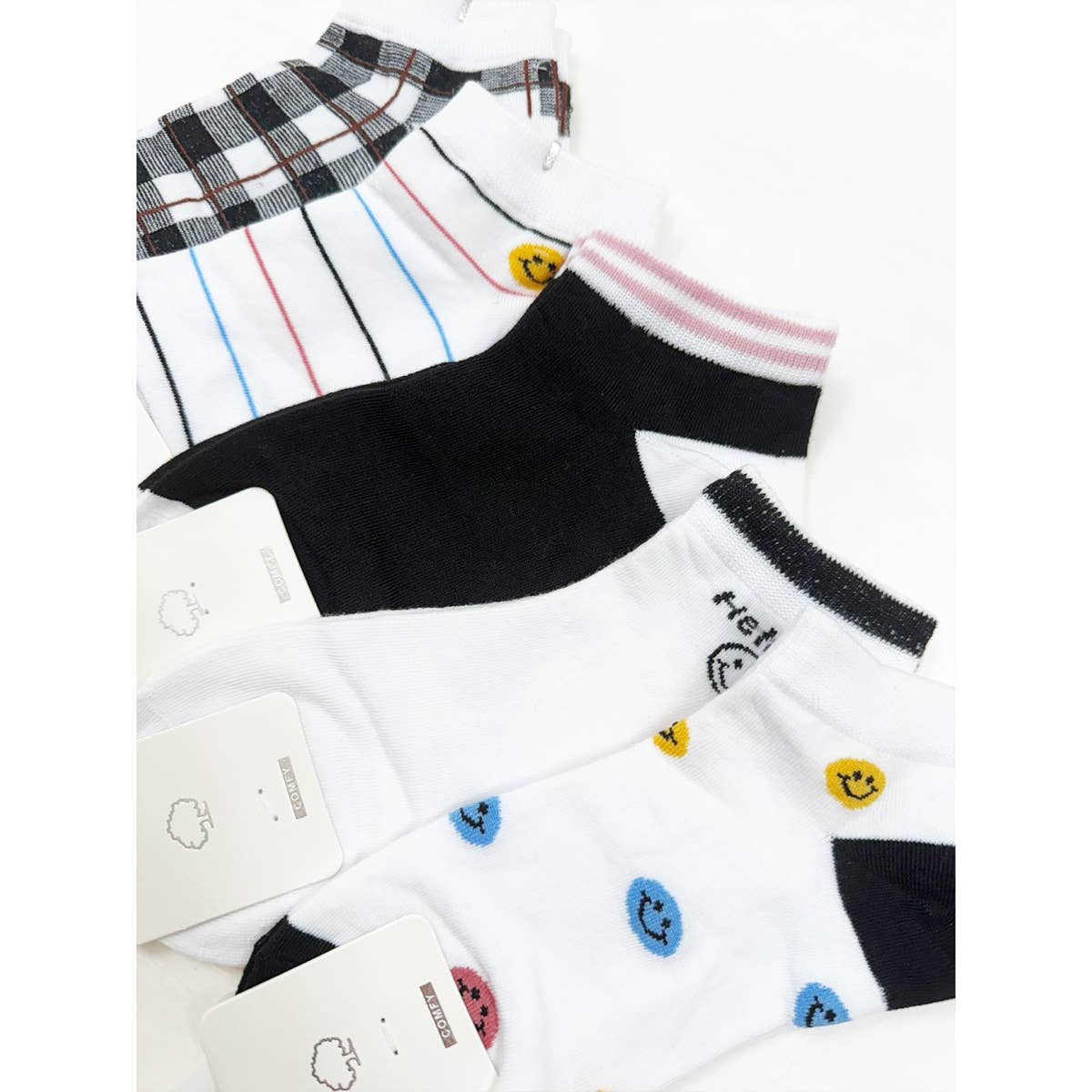 Love and Repeat - Assorted Smiley Designs All Year Long Socks: MIX COLOR / ONE(12)