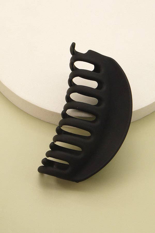 JOSSLYN by wall to wall - MATTE OVER SIZED HALF MOON HAIR CLAW CLIPS | 40H436: HOT PINK