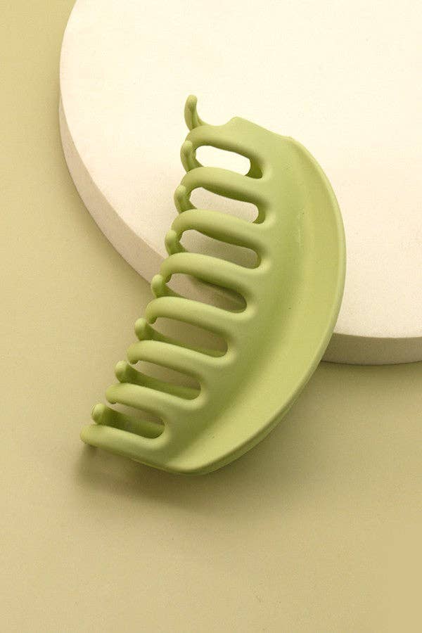 JOSSLYN by wall to wall - MATTE OVER SIZED HALF MOON HAIR CLAW CLIPS | 40H436: HOT PINK