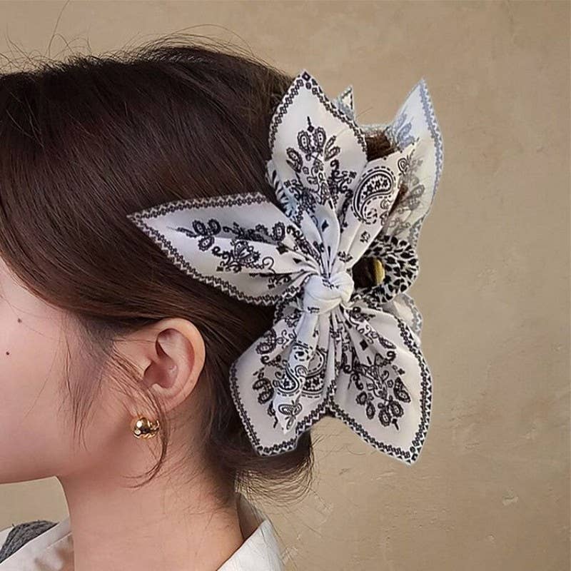 JOSSLYN by wall to wall - PAISLEY BOHO VINTAGE HAIR CLAW CLIPS | 40H913: Black