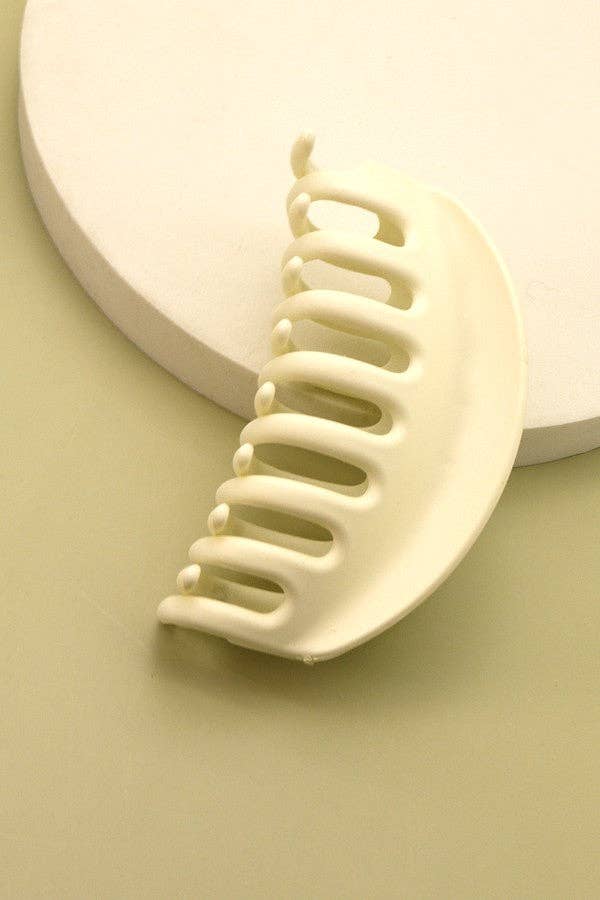 JOSSLYN by wall to wall - MATTE OVER SIZED HALF MOON HAIR CLAW CLIPS | 40H436: HOT PINK