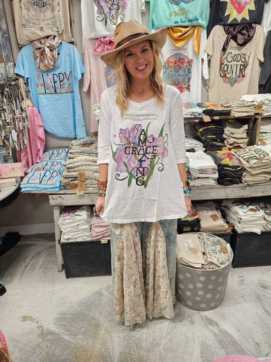 A Rare Bird Shop - Amazing Grace Tattered Tee: Lxl