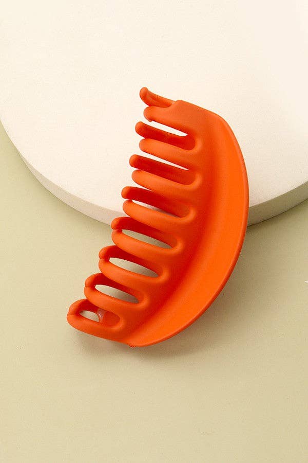 JOSSLYN by wall to wall - MATTE OVER SIZED HALF MOON HAIR CLAW CLIPS | 40H436: HOT PINK