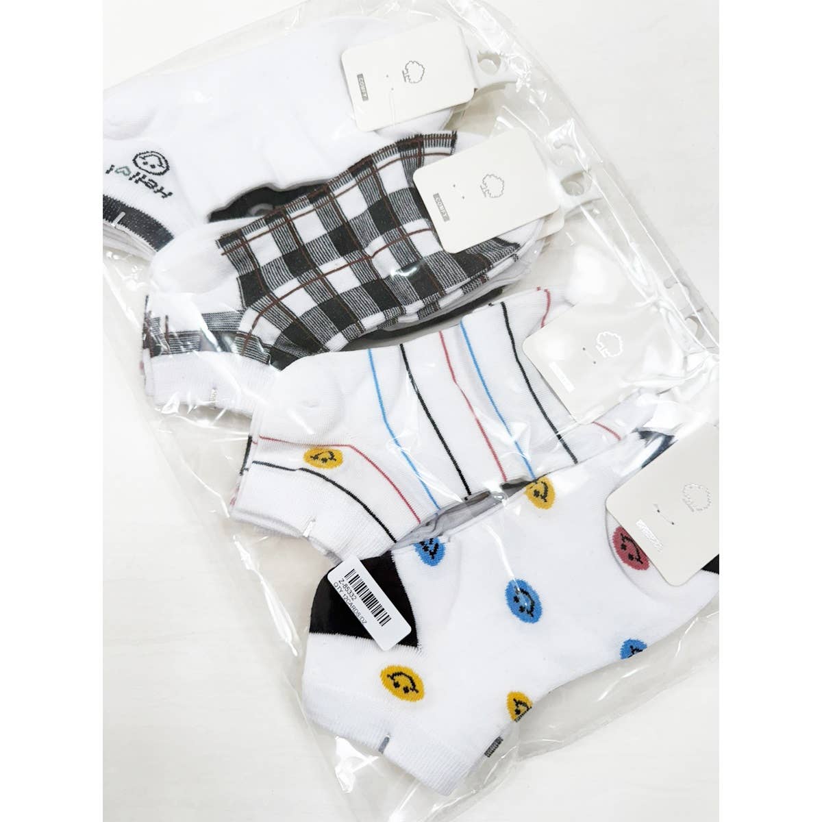 Love and Repeat - Assorted Smiley Designs All Year Long Socks: MIX COLOR / ONE(12)