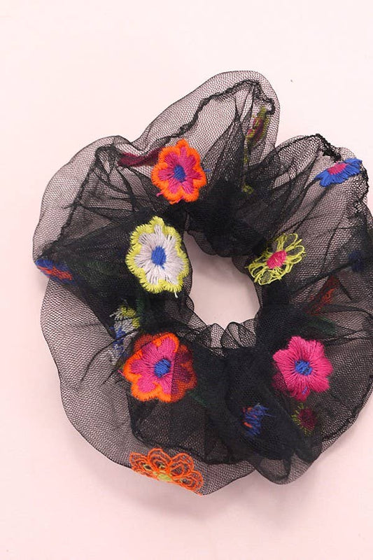 JOSSLYN by wall to wall - FLOWER EMBROIDERY SCRUNCHIES | 40S721: Black