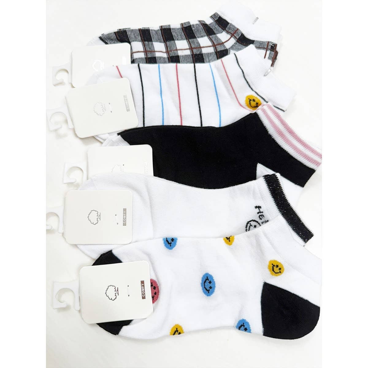 Love and Repeat - Assorted Smiley Designs All Year Long Socks: MIX COLOR / ONE(12)